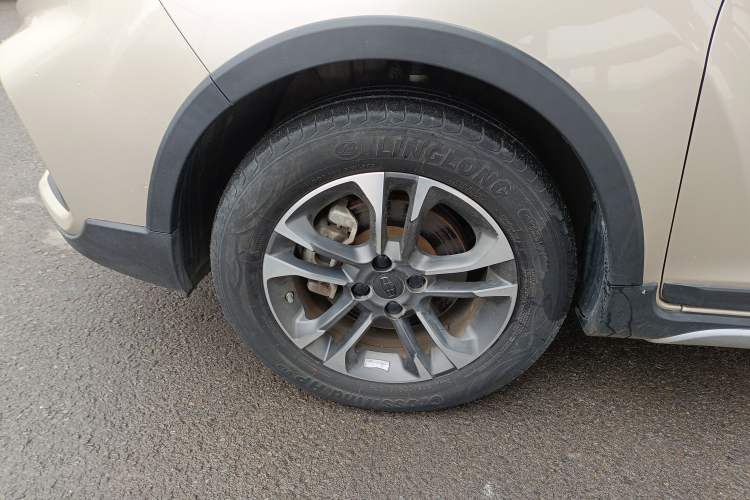 Used Geely Auto Vision X3 2019 Upgraded Model 1.5L CVT Prestige Version