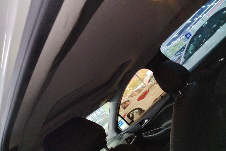 Used Chevrolet Cruze 2017 1.5L Automatic Pioneer Sunroof Edition