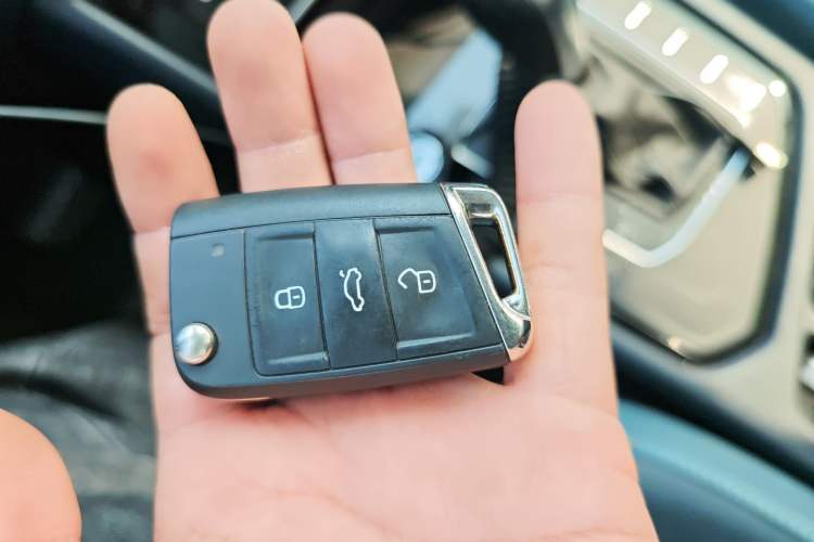 Used Volkswagen Tharu 2024 300TSI Two-Wheel-Drive Full Moon Edition