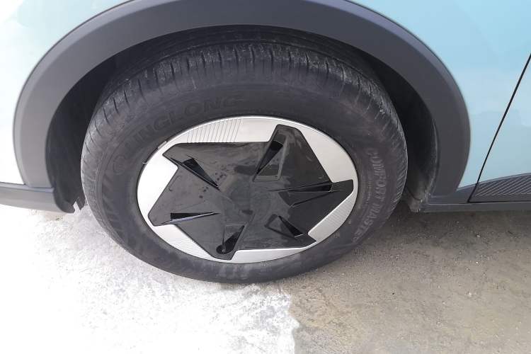 Used Geometry E Firefly 2024 301km Starlight Left Front Wheel Hub