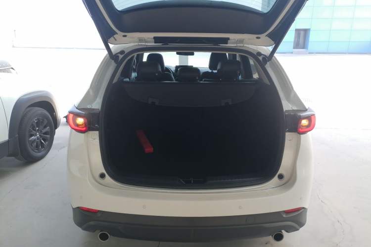 Used Mazda CX-5 2022 2.0L Automatic Two-Wheel Drive Zhiya Version Trunk