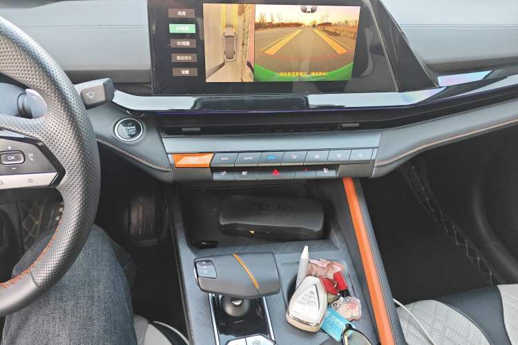 Used CHANGAN UNI-V 2022 1.5T Smart Navigation Version