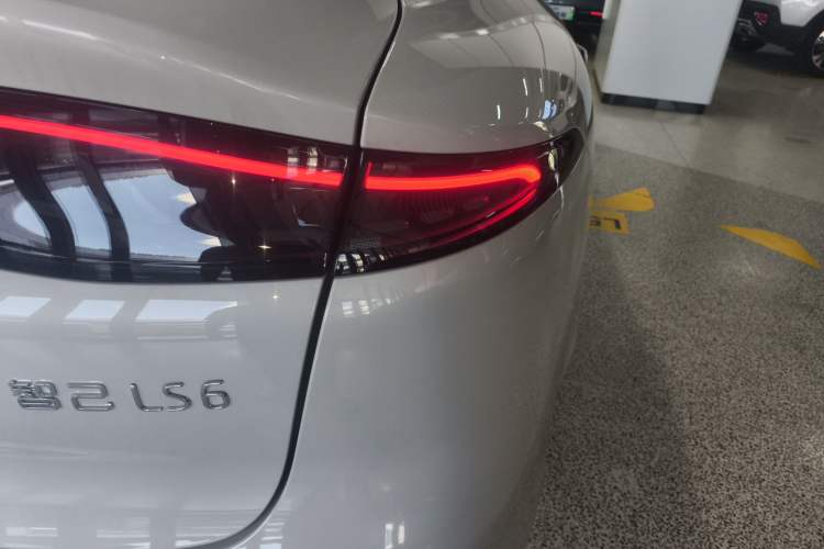 Used IM LS6 2026 Model Pure Electric Pro Max Exterior 3