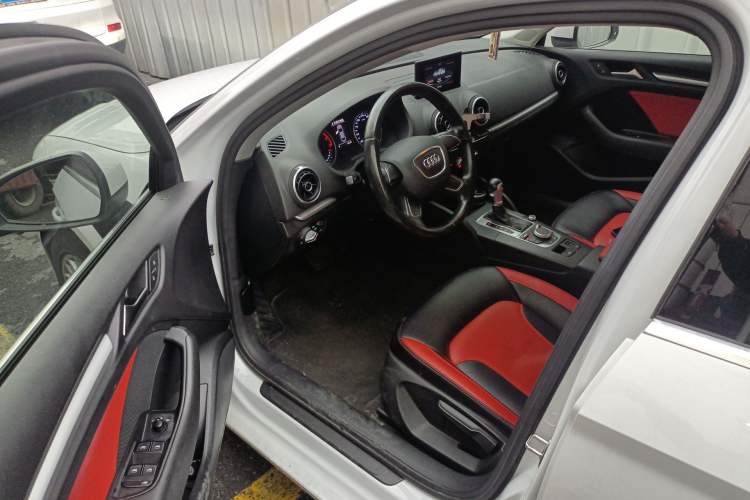 Used Audi A3 2014 Limousine 35 TFSI Automatic Advanced Model