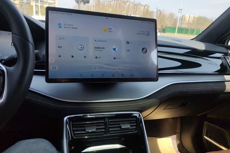 Used BYD Tang New Energy 2023 DM-i Champion Edition 112KM Prestige Model Audio And AC Panel