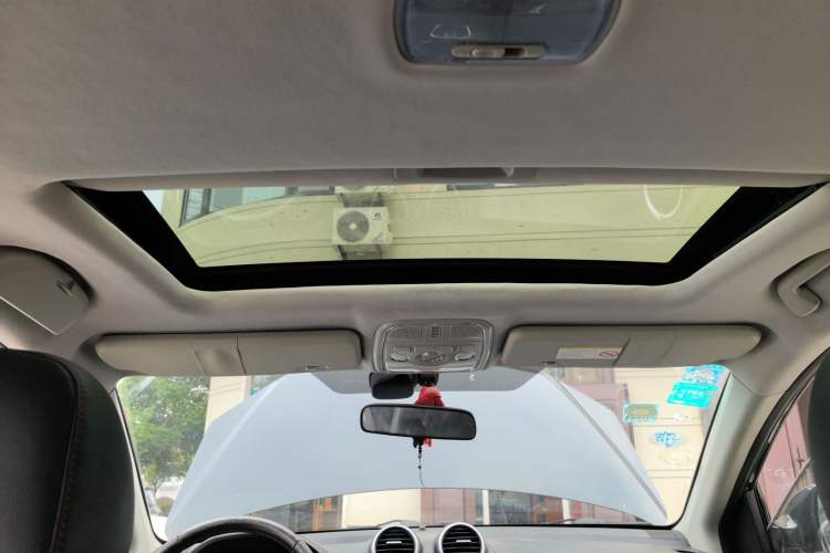 Used Haval H6 2015 Upgraded Model 1.5T Manual Two-Wheel Drive Elite Version
