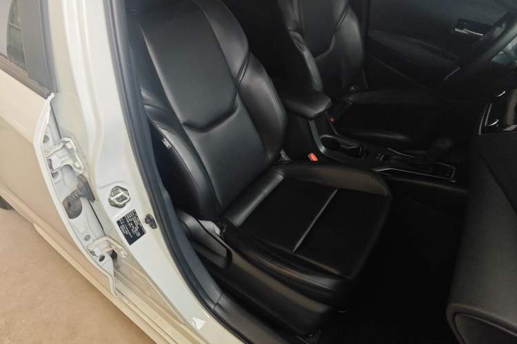 Used Toyota Levin 2023 Smart Electric Hybrid Dual-Engine 1.8L Luxury Edition Right Front Seat