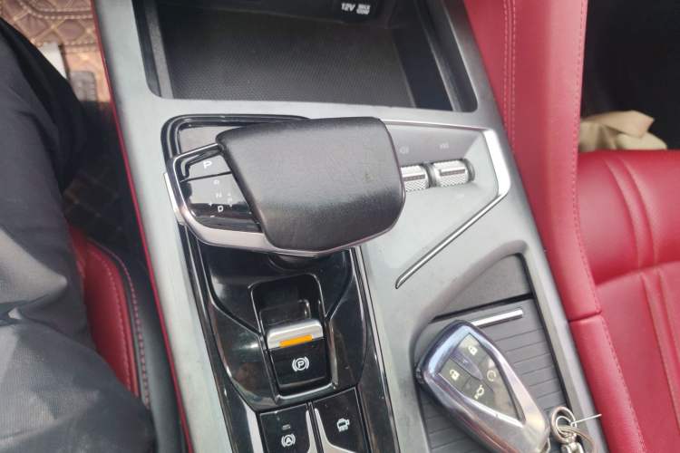 Used CHANGAN CS75 PLUS 2022 1.5T Automatic Luxury Model Gear Lever