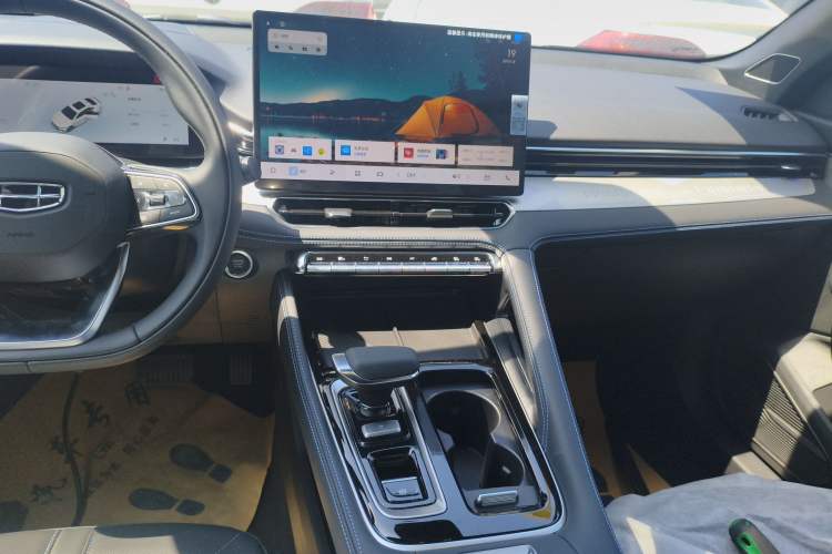 Used Geely Auto Preface 2026 Model Oriental Yao 1.5TD Fuyao Edition Audio And AC Panel