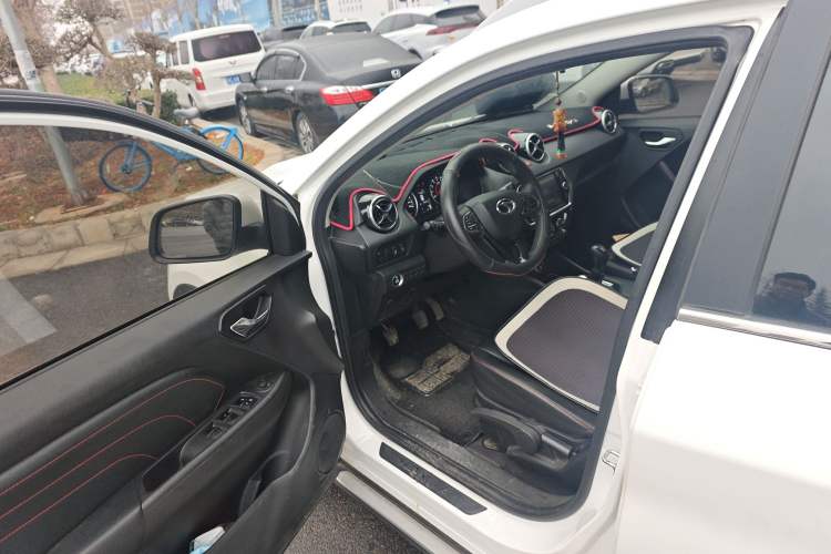 Used Soueast DX3 2016 1.5L Manual Luxury Edition