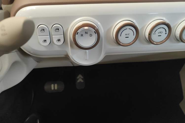 Used Bestune Pony 2026 222km Colorful Horse