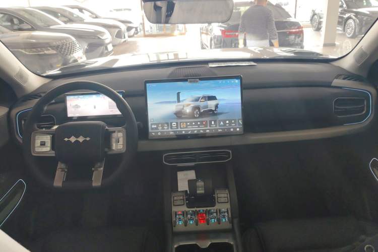 Used Formula Leopard Titanium 3 2025 501 km All-Wheel Drive Intelligent Driving Max Edition