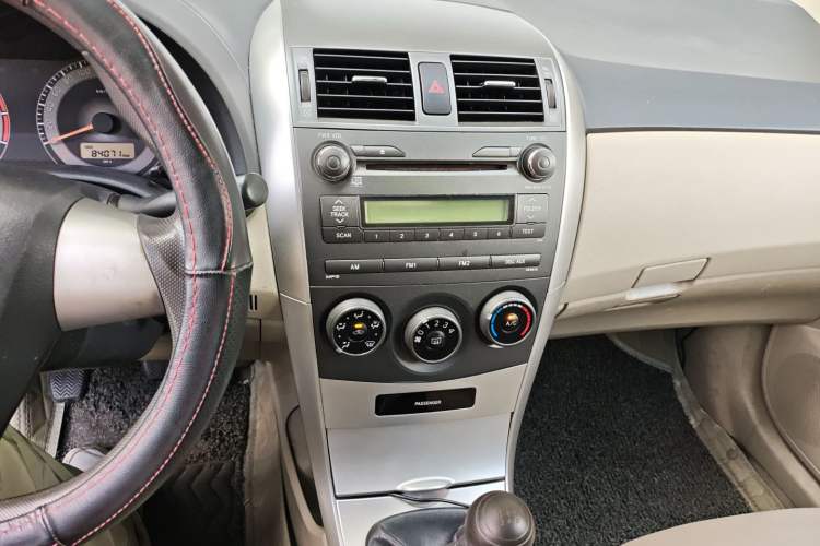 Used Toyota Corolla 2012 Luxurious Edition 1.6L Manual GL