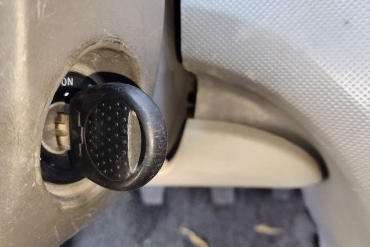 Used Chevrolet Sail 2010 Hatchback 1.2L Manual Warm Edition Vehicle Key