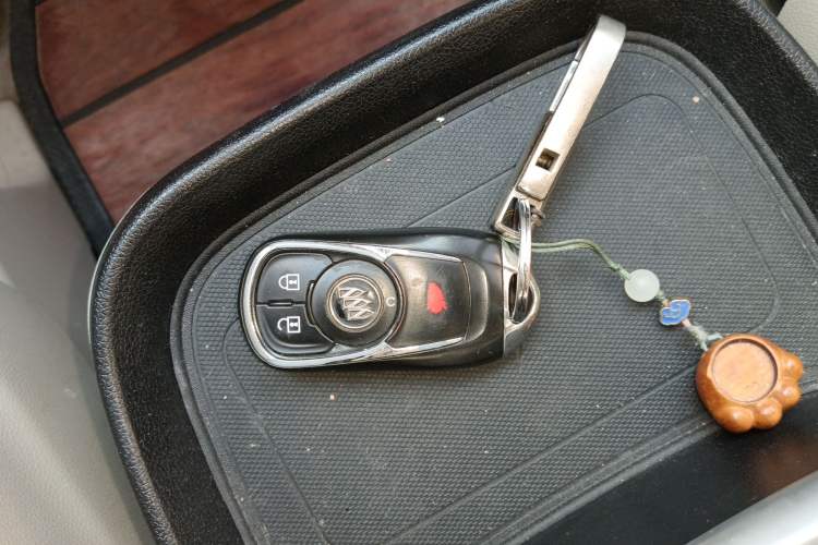 Used Buick GL8 2018 ES 28T Comfort Model China VI Standard