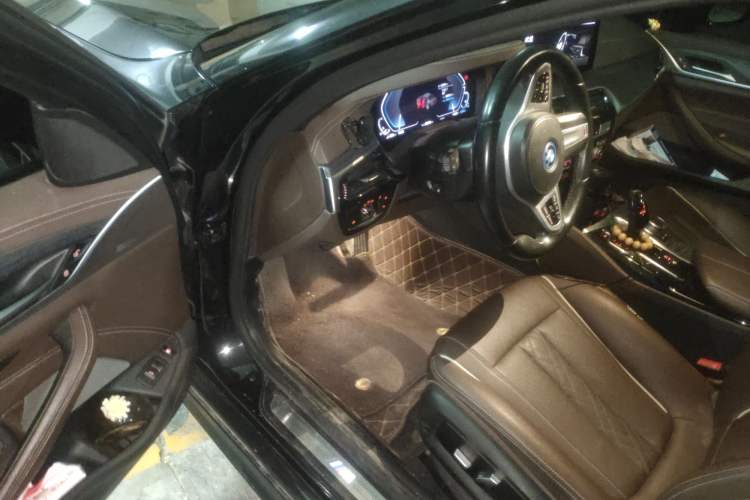 Used BMW 5 Series New Energy 2022 Restyled 535Le M Sport Package Driver Seat