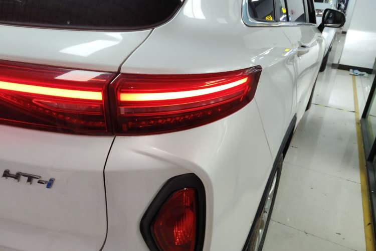 Used Skyworth HT-i 2022 1.5L PHEV 115KM Smart Drive Edition Right Rear Taillight