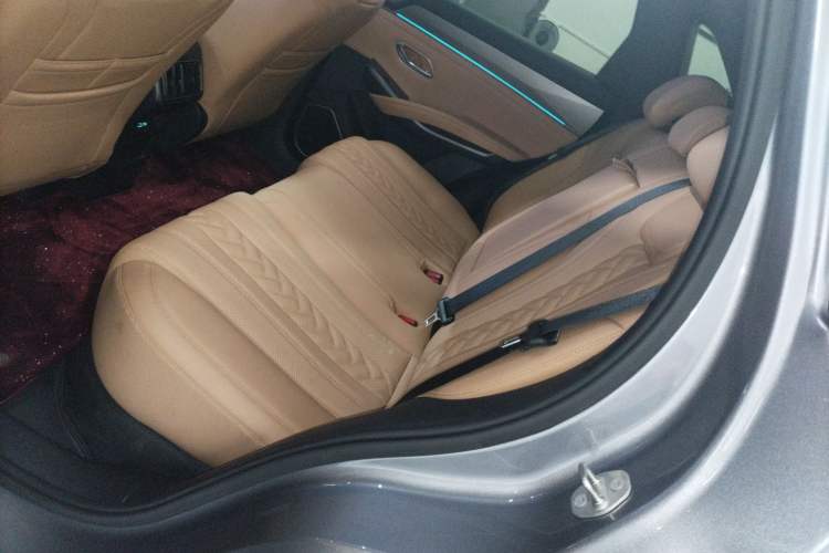 Used BYD Song L DM-i 2024 112 km Beyond Edition