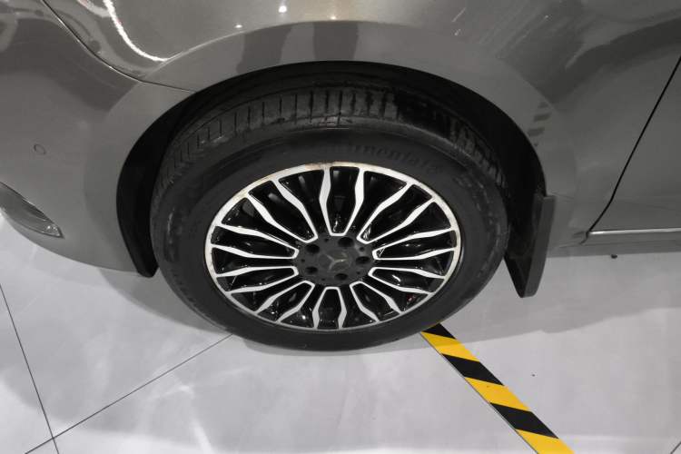 Used Mercedes-Benz V-Class 2017 V 260 Avantgarde Edition