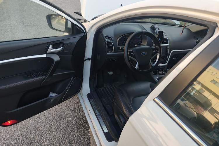 Used Geely Auto Emgrand 2015 Sedan 1.5L Manual - Top Trim Level