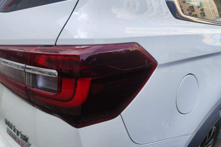 Used FORTHING T5L 2019 1.5T CVT Luxury Model 5 Seats