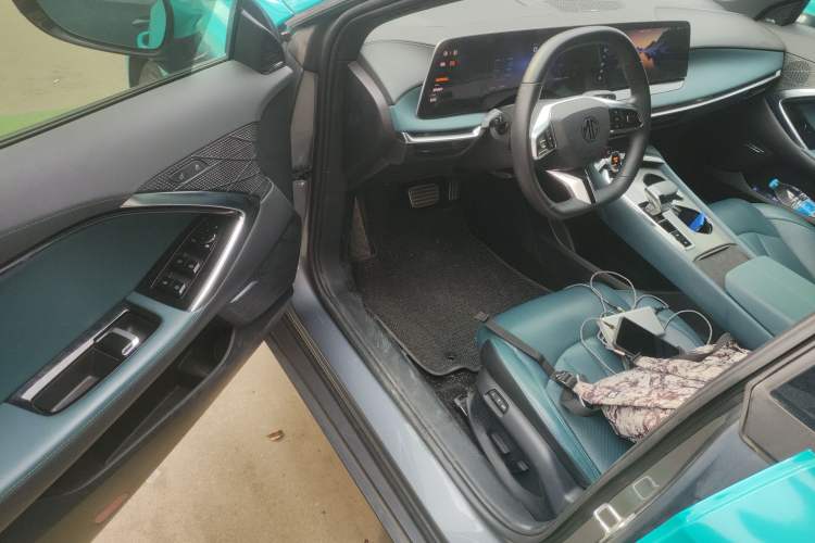 Used MG 7 2023 2.0T Automatic Trophy+ Ignition Glory Edition
