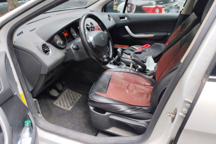 Used Peugeot 408 2013 2.0L Manual Comfort Edition
