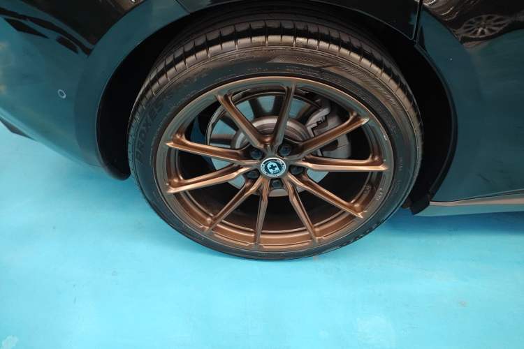 Used Nio ET5T 2024 75kWh Touring Right Rear Wheel Hub