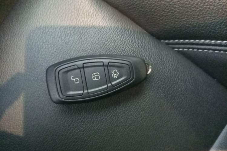 Used Ford Kuga 2018 EcoBoost 180 Two-Wheel-Drive Luxury Wing Edition
