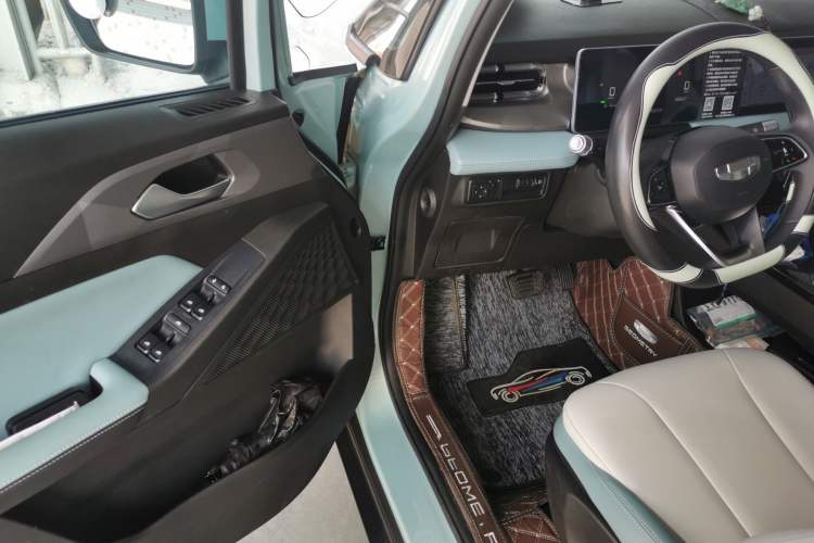 Used Geometry E Firefly 2024 301km Starlight