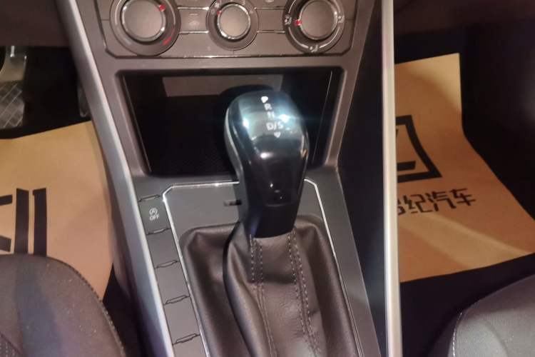Used Volkswagen Polo 2021 Plus 1.5L Automatic Panoramic Enjoyment Edition Gear Lever