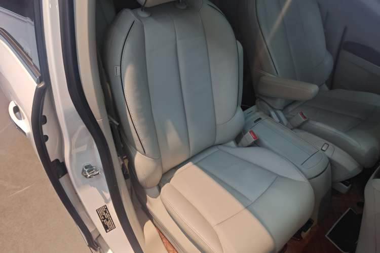 Used Buick GL8 2020 Land Business Class 652T Luxury Model