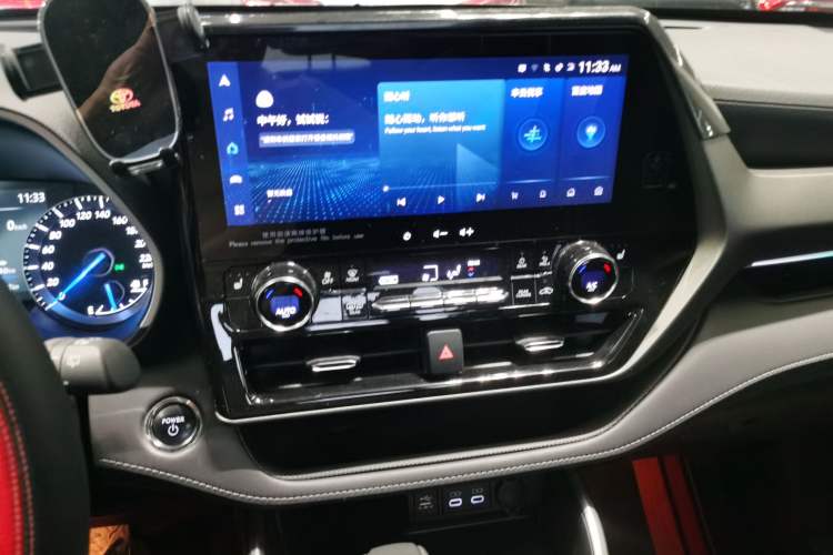 Used Toyota Highlander 2023 2.5L Smart Electric Hybrid Dual-Engine Four-Wheel Drive Prestige Version – 7 Seats Audio And AC Panel