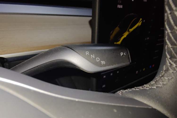 Used Tesla Model Y 2021 Standard Range Rear-Wheel Drive Version Gear Lever