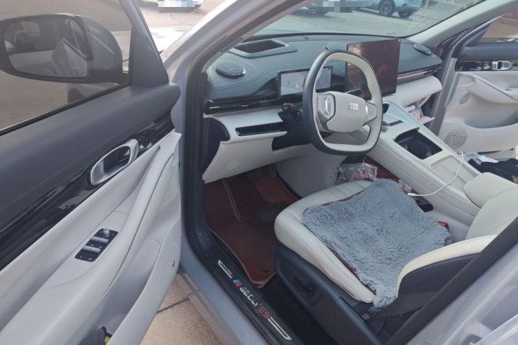 Used Geely Galaxy E5 2024 530 km Exploration+ Version
