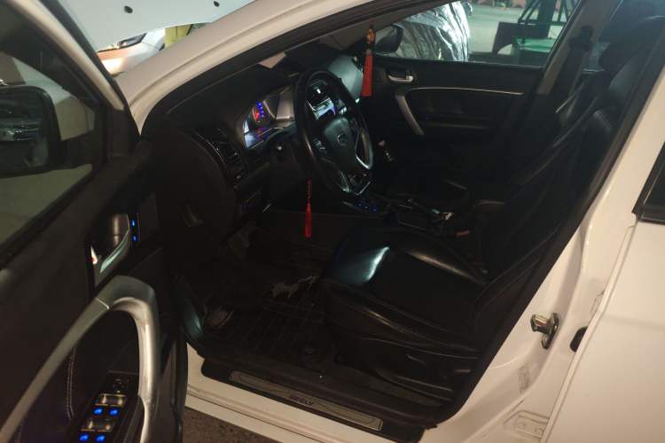 Used Geely Auto Emgrand 2016 Sedan 1.5L CVT Upward Version
