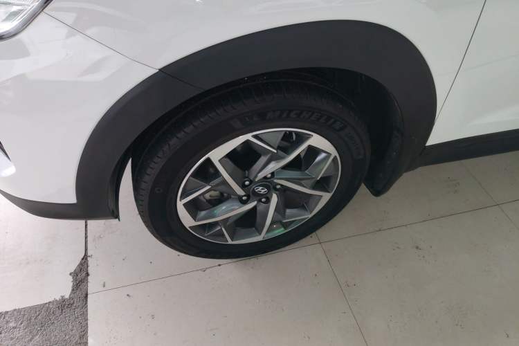 Used Hyundai Tucson 2019 280TGDi Dual-Clutch Two-Wheel Drive Fashion Edition China VI Standard
