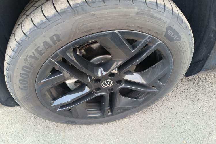 Used Volkswagen Teramont 2025 Tiguan Pro 450TSI Four-Wheel Drive Summit Edition
