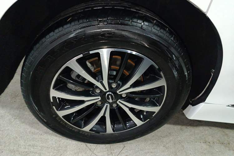 Used GAC Trumpchi M8 2023 Lingxiu Series 390T Deluxe Edition Right Rear Wheel Hub