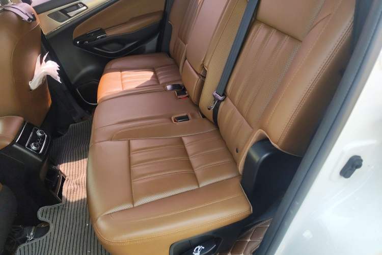 Used CHANGAN CS95 2017 2.0T Two-Wheel Drive Zhiyuan Edition