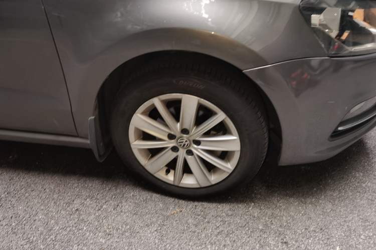 Used Volkswagen Polo 2014 1.4L Automatic Comfort Edition