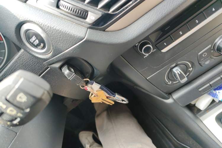 Used BMW X1 2012 sDrive18i Luxury Edition