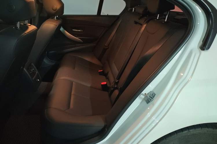 Used BMW 3 Series 2014 320i Sport Edition
