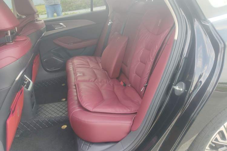 Used Hongqi H5 2024 2.0T Automatic Smart Connect Flagship Edition Left Rear Seat