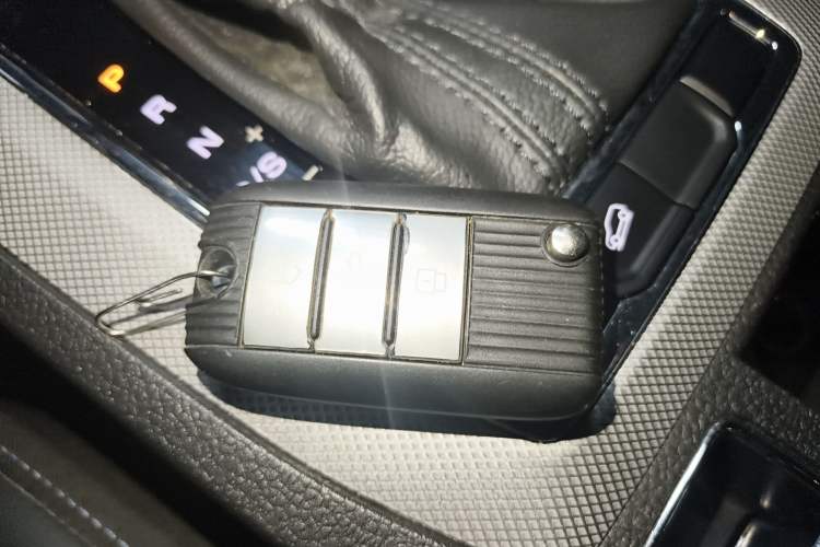 Used Roewe RX5 2020 20T Automatic 4G Connected Million Edition