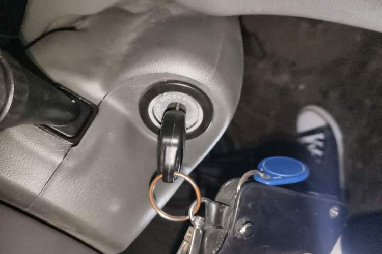 Used JAC Group Refine M2 2013 1.5L Manual Comfort Model 5 Seats