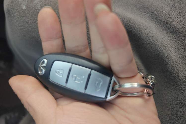 Used Infiniti Q50L 2015 2.0T Enjoyment Edition