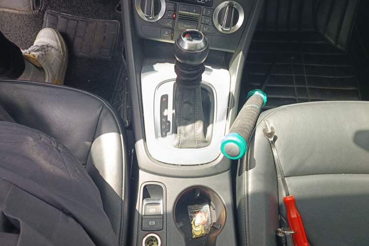 Used Audi Q3 2015 30 TFSI Comfort Model Gear Lever