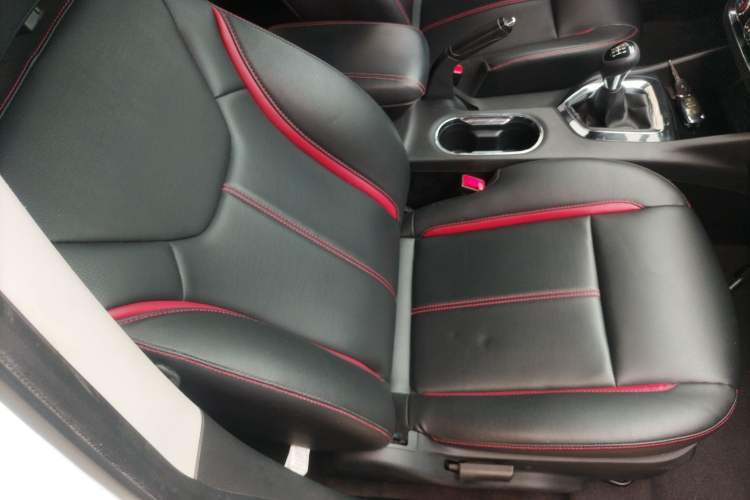 Used Soueast DX3 2016 1.5L Manual Luxury Model