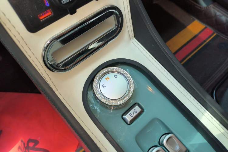 Used CHANGAN NEVO Lumin 2023 205km Xiangqin Version Gear Lever